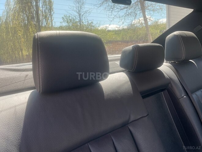 Mercedes E 220 d 2015, 167,000 km - 2.2 л - Quba