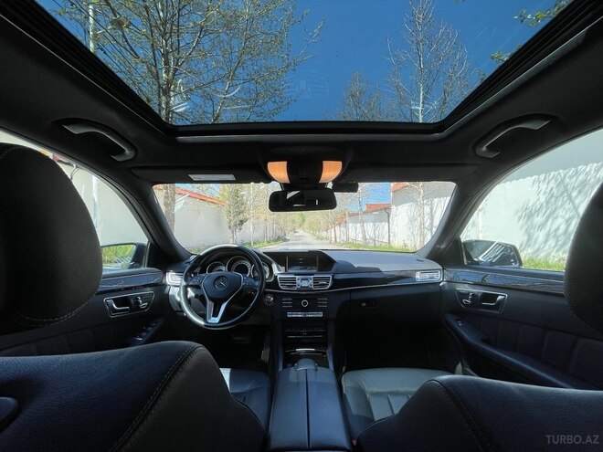 Mercedes E 220 d 2015, 167,000 km - 2.2 л - Quba