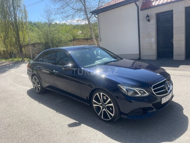 Mercedes E 220 d 2015, 167,000 km - 2.2 л - Quba