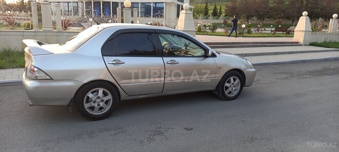 Mitsubishi Lancer 2006, 330,000 km - 1.6 l - Ağsu