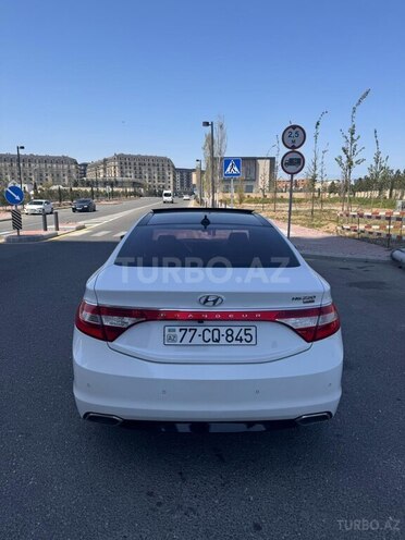Hyundai Grandeur 2015, 230,000 km - 2.2 л - Bakı