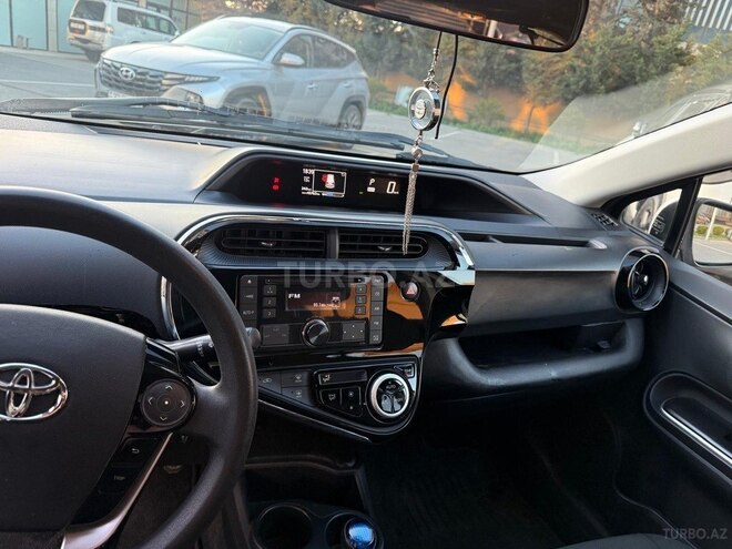 Toyota Aqua 2018, 123,000 km - 1.5 l - Bakı