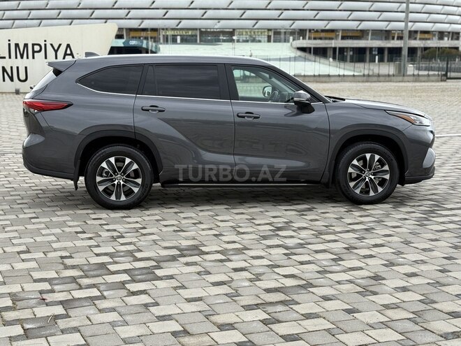 Toyota Highlander 2023, 17,000 km - 2.5 l - Bakı