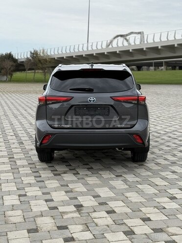 Toyota Highlander 2023, 17,000 km - 2.5 l - Bakı