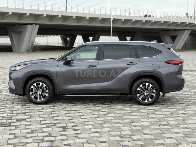 Toyota Highlander 2023, 17,000 km - 2.5 l - Bakı