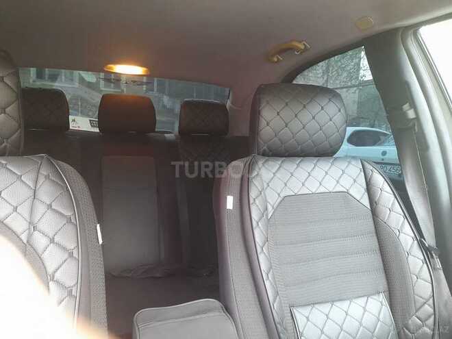 Mercedes E 270 2001, 440,000 km - 2.7 l - Bakı