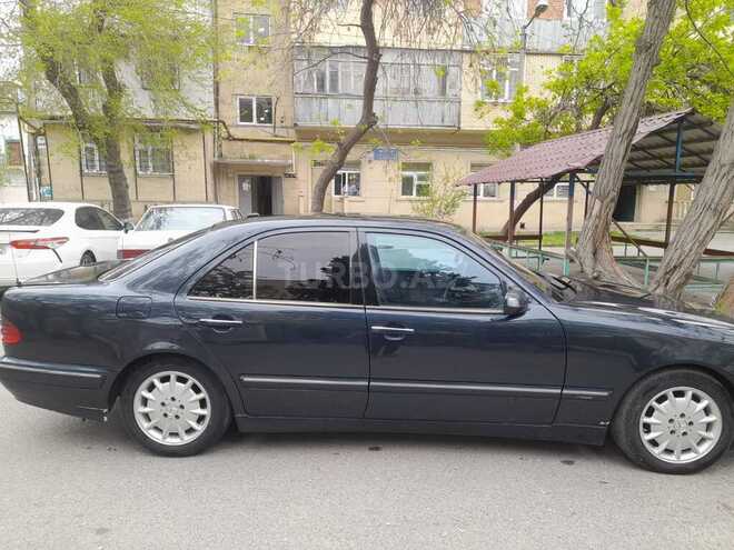 Mercedes E 270 2001, 440,000 km - 2.7 l - Bakı
