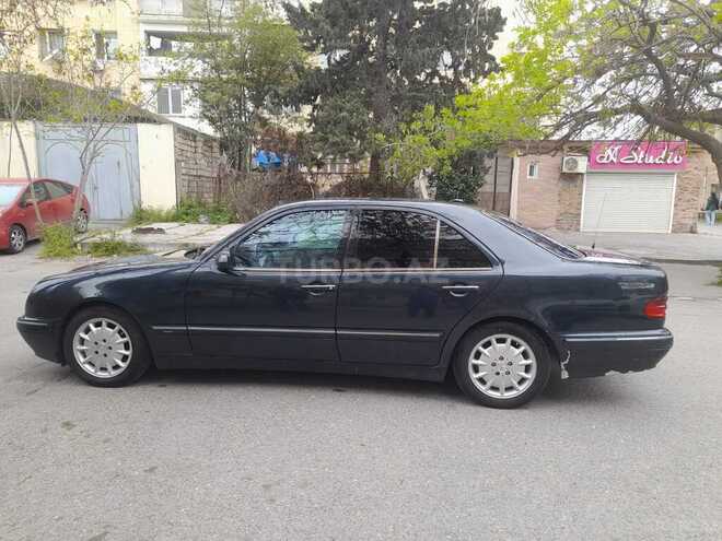 Mercedes E 270 2001, 440,000 km - 2.7 l - Bakı
