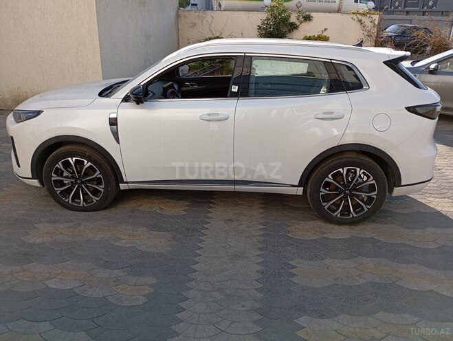 Changan Qiyuan Q05-3