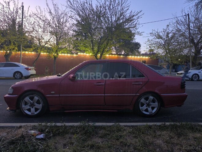 Mercedes C 200 d 1998, 812,000 km - 2.2 л - Bakı