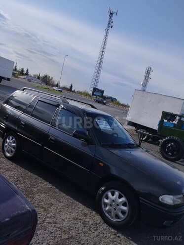 Opel Astra 1997, 380,000 km - 1.6 l - Zaqatala