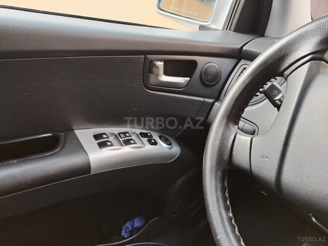 Kia Sportage 2007, 200,000 km - 2.0 l - Qazax