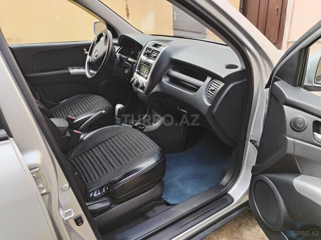 Kia Sportage 2007, 200,000 km - 2.0 l - Qazax