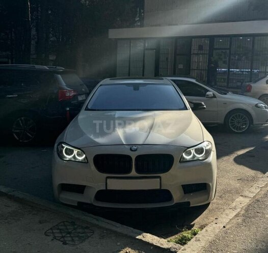 BMW 528 2014, 240,000 km - 2.0 l - Bakı