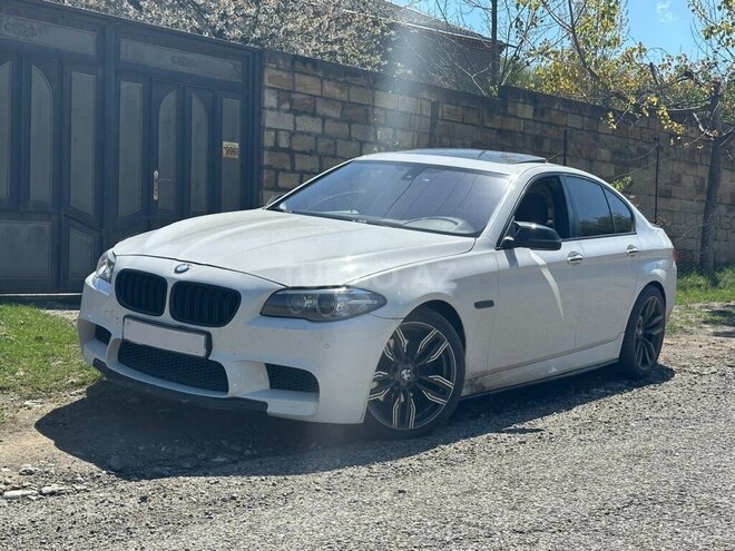 BMW 528 2014, 240,000 km - 2.0 l - Bakı