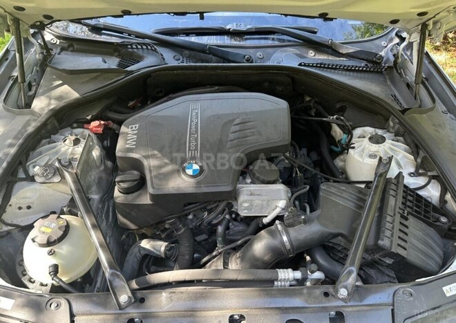 BMW 528 2014, 240,000 km - 2.0 l - Bakı