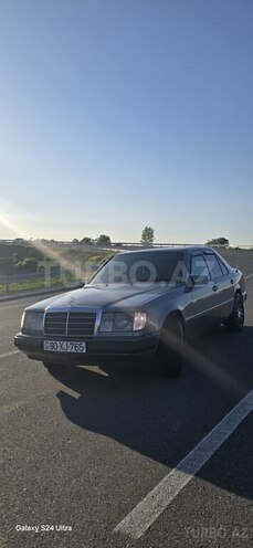 Mercedes E 200 d 1991, 392,000 km - 2.0 l - Qazax