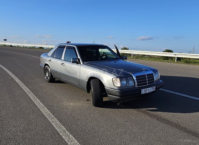 Mercedes E 200 d 1991, 392,000 km - 2.0 l - Qazax