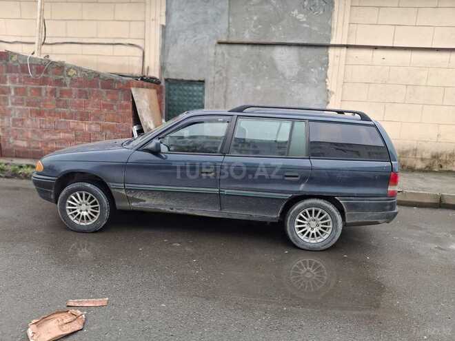Opel Astra 1994, 570,000 km - 1.6 l - Şəki