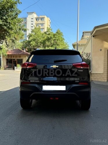 Chevrolet Tracker-7