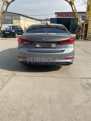Hyundai Elantra 2016, 193,121 km - 2.0 l - Bakı