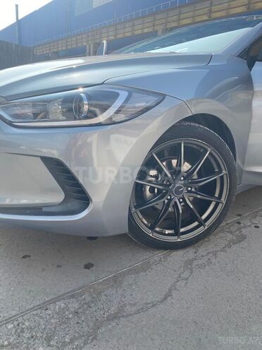 Hyundai Elantra 2016, 193,121 km - 2.0 l - Bakı