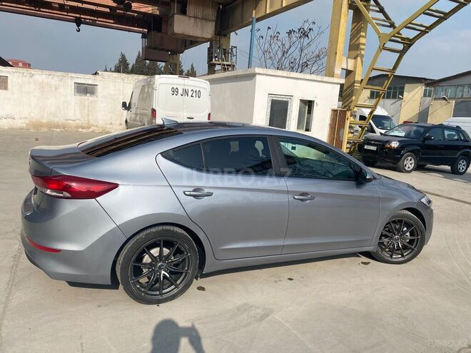 Hyundai Elantra 2016, 193,121 km - 2.0 l - Bakı
