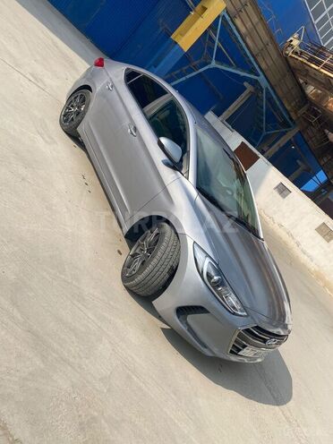 Hyundai Elantra 2016, 193,121 km - 2.0 l - Bakı