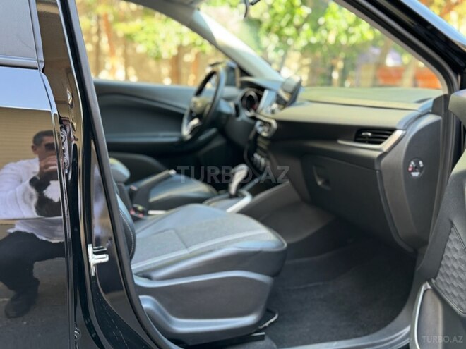 Chevrolet Tracker-13
