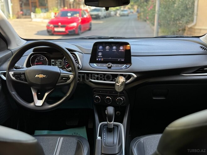 Chevrolet Tracker-14