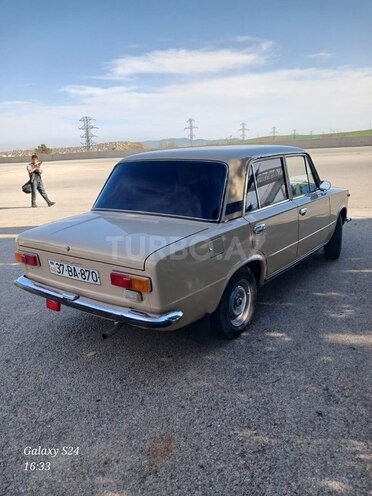 LADA (VAZ) 21011 1984, 100,000 km - 1.3 l - Qobustan