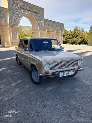 LADA (VAZ) 21011 1984, 100,000 km - 1.3 l - Qobustan