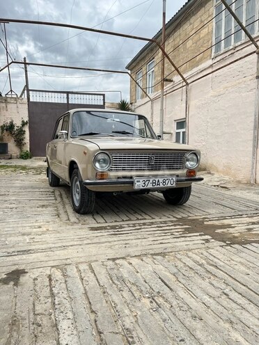 LADA (VAZ) 21011 1984, 100,000 km - 1.3 l - Qobustan