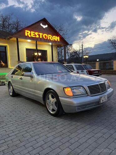 Mercedes S 320 1995, 499,999 km - 3.2 л - Quba