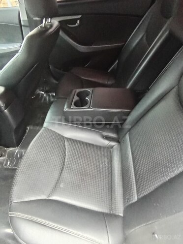 Hyundai Avante 2015, 171,500 km - 1.6 л - Bakı