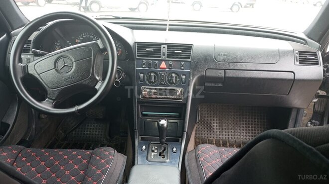 Mercedes C 200 1998, 272,000 km - 2.0 l - Qazax