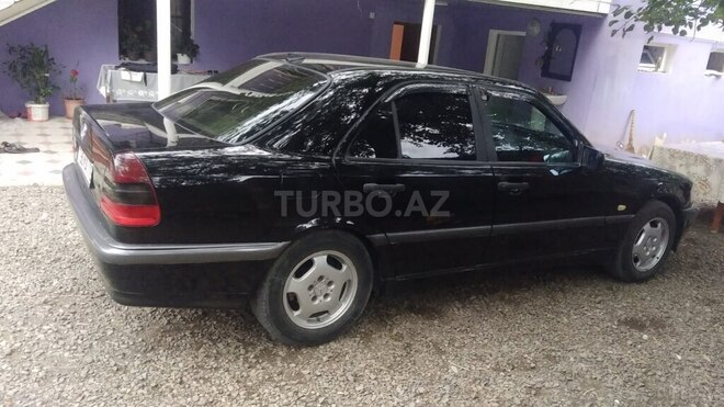Mercedes C 200 1998, 272,000 km - 2.0 l - Qazax