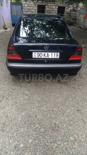 Mercedes C 200 1998, 272,000 km - 2.0 l - Qazax