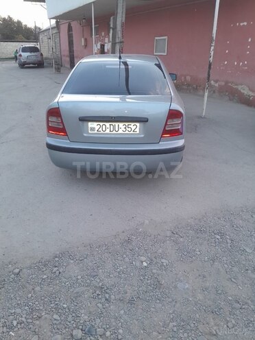 Skoda Octavia 2002, 250,000 km - 1.6 l - Bakı