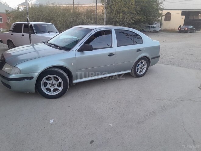 Skoda Octavia 2002, 250,000 km - 1.6 l - Bakı