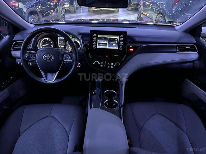 Toyota Camry-14
