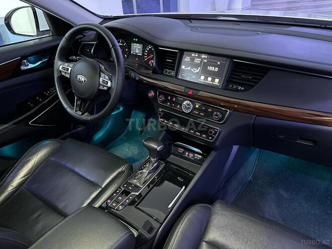 Kia K7-10