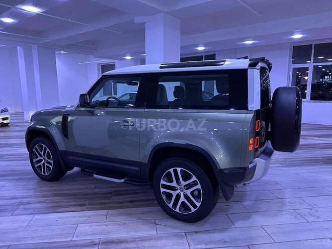 Land Rover Defender-5