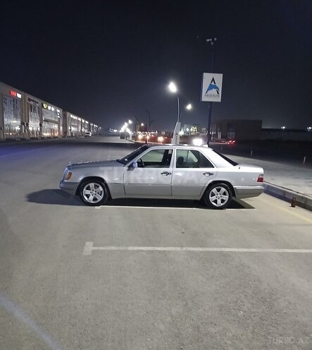 Mercedes E 220 1994, 550,000 km - 2.2 l - Bakı