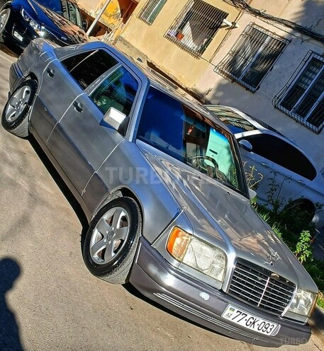 Mercedes E 220 1994, 550,000 km - 2.2 l - Bakı