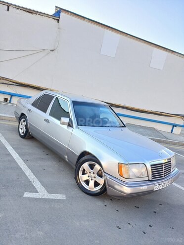 Mercedes E 220 1994, 550,000 km - 2.2 l - Bakı