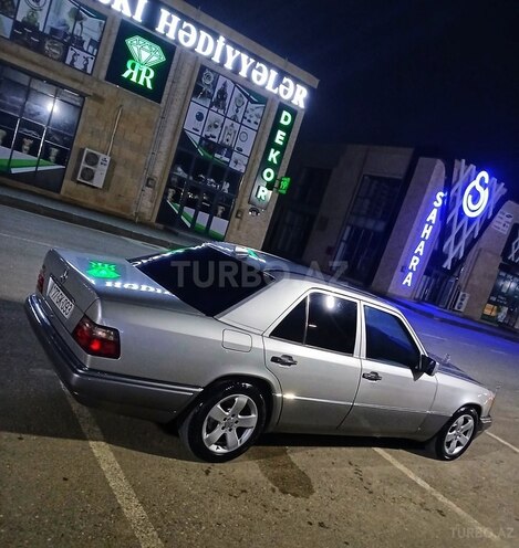 Mercedes E 220 1994, 550,000 km - 2.2 l - Bakı