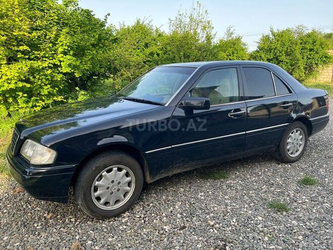 Mercedes C 230 1995, 240,000 km - 2.3 l - Ağcabədi
