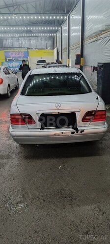 Mercedes E 200 2000, 378,586 km - 2.0 l - Bakı