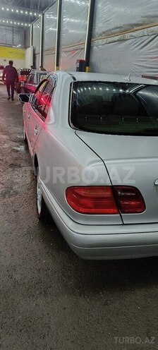 Mercedes E 200 2000, 378,586 km - 2.0 l - Bakı